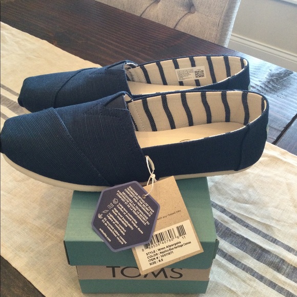 Toms Shoes - Toms blue canvas shoes Sz 8.5